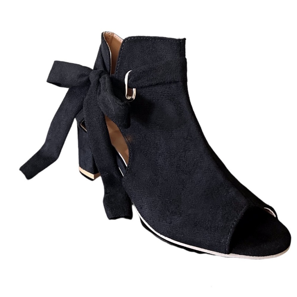 Black Peep Toe Sandals Sz 7